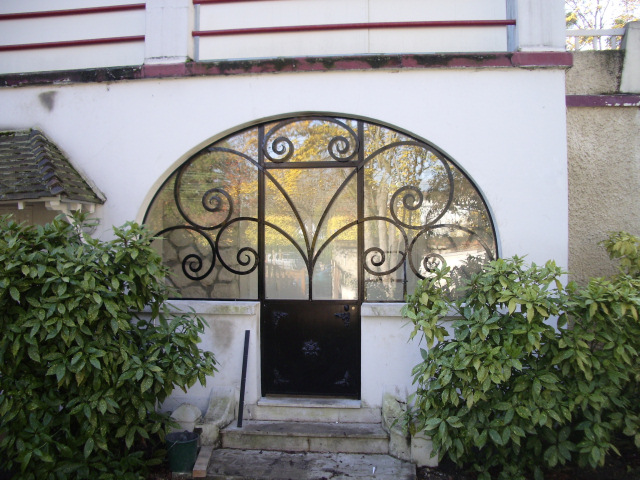 Portes métalliques & fer forgé sur mesure